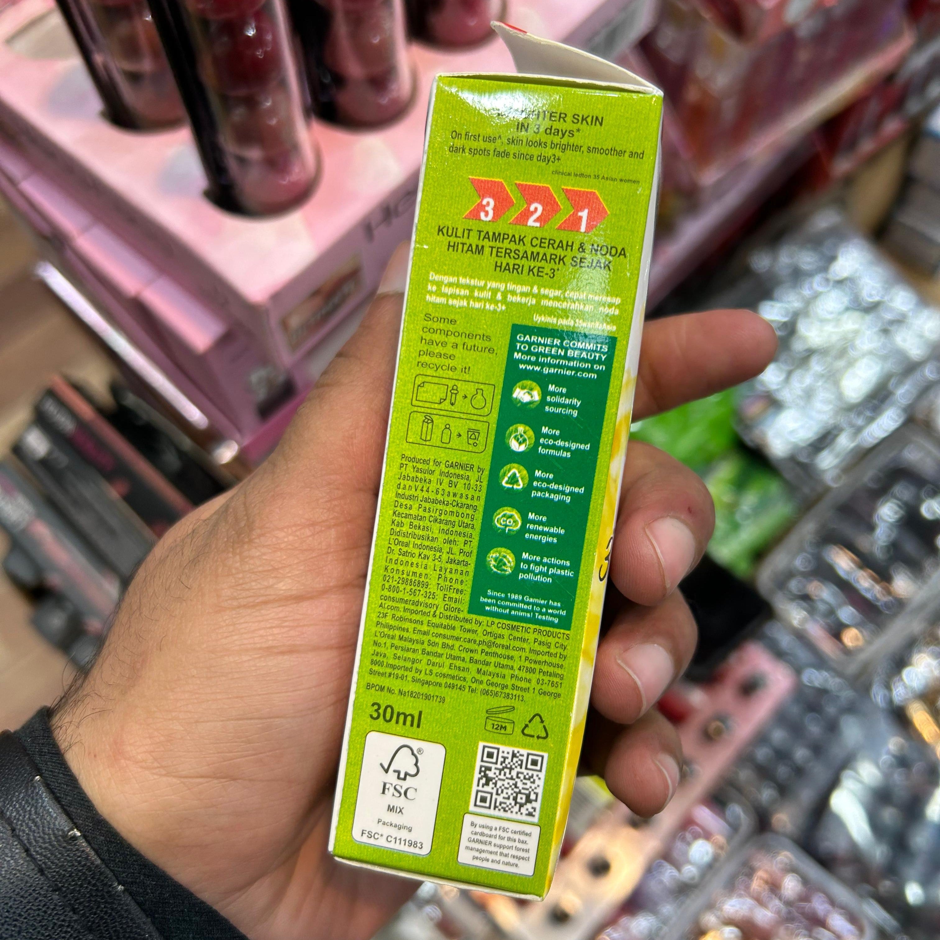 Garnier Bright Complete Vitamin C Booster Serum (30ml) – Fast Brightening & Dark Spot Reduction